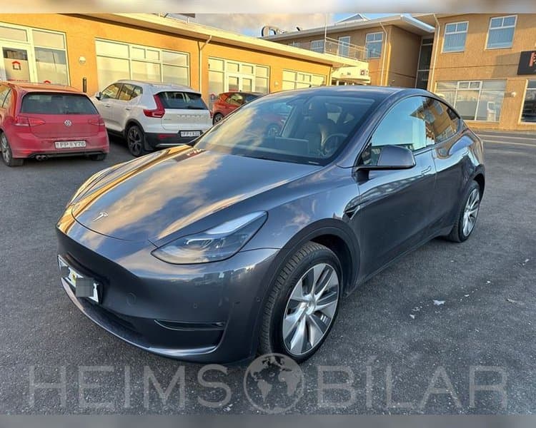 2022 Tesla Model Y Long Range