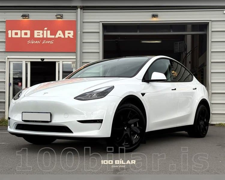 2022 Tesla Model Y Long Range AWD