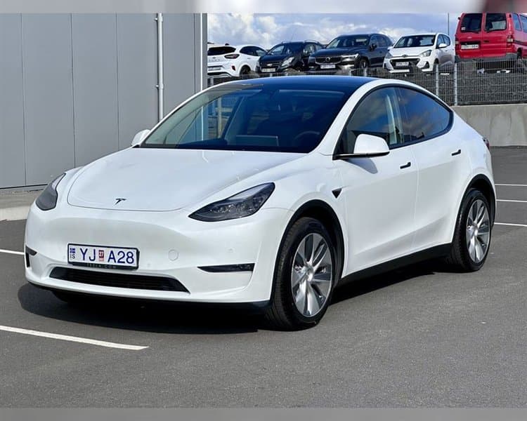 2022 Tesla Model Y Longe Range AWD