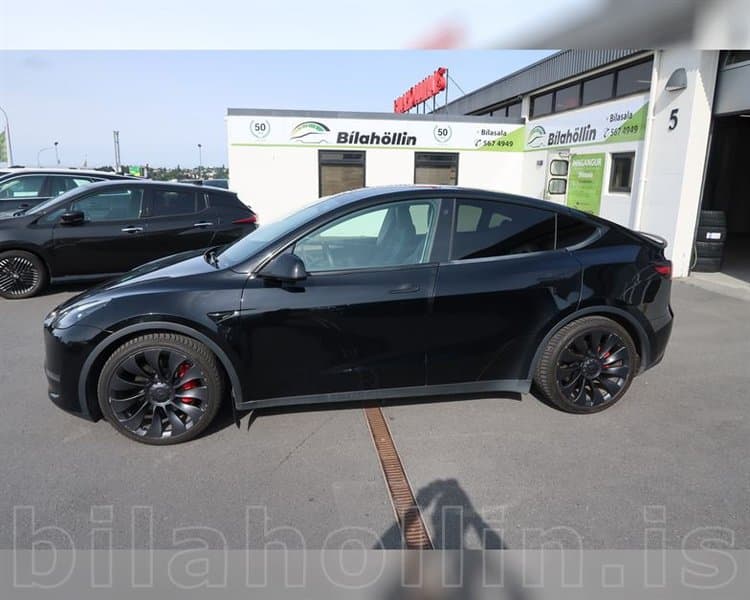 2022 Tesla Model Y Performance