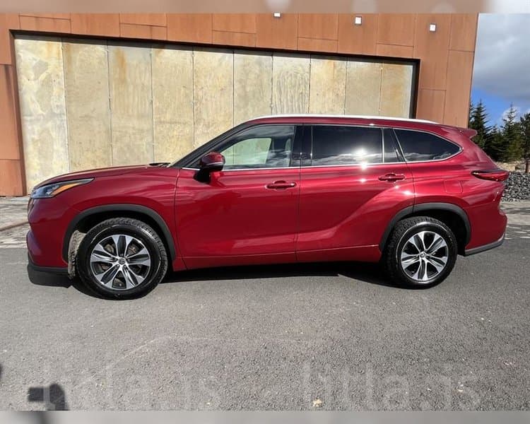 2022 Toyota Highlander GX Hybrid