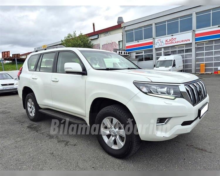 2022 Toyota Land Cruiser 150 GX