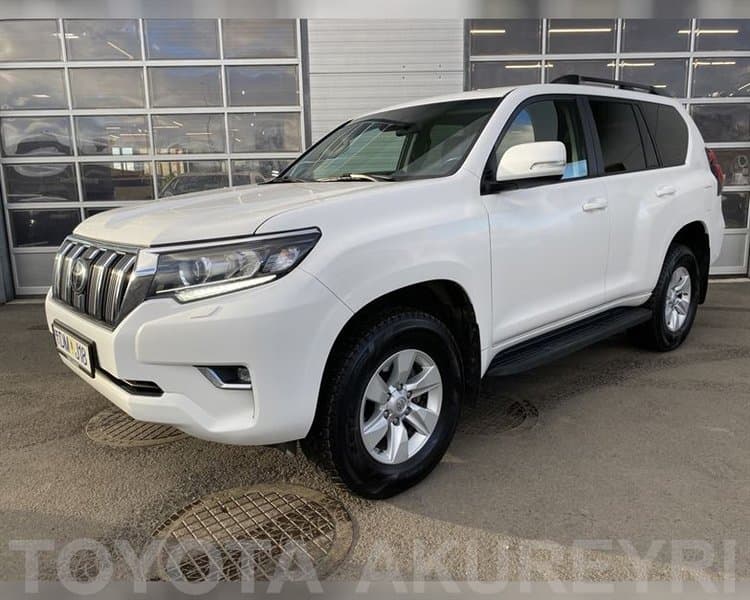2022 Toyota Land Cruiser 150 GX Ledur