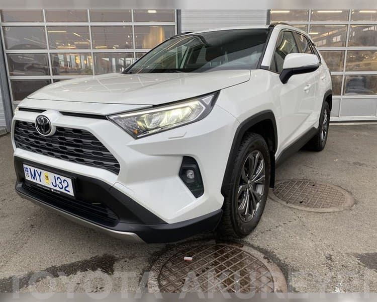 2022 Toyota RAV4 GX