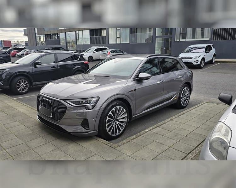 2023 Audi e-tron 55 S Line Black