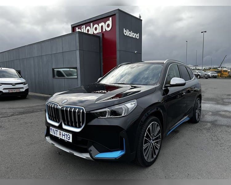 2023 BMW iX1 XDRIVE30 X-Line