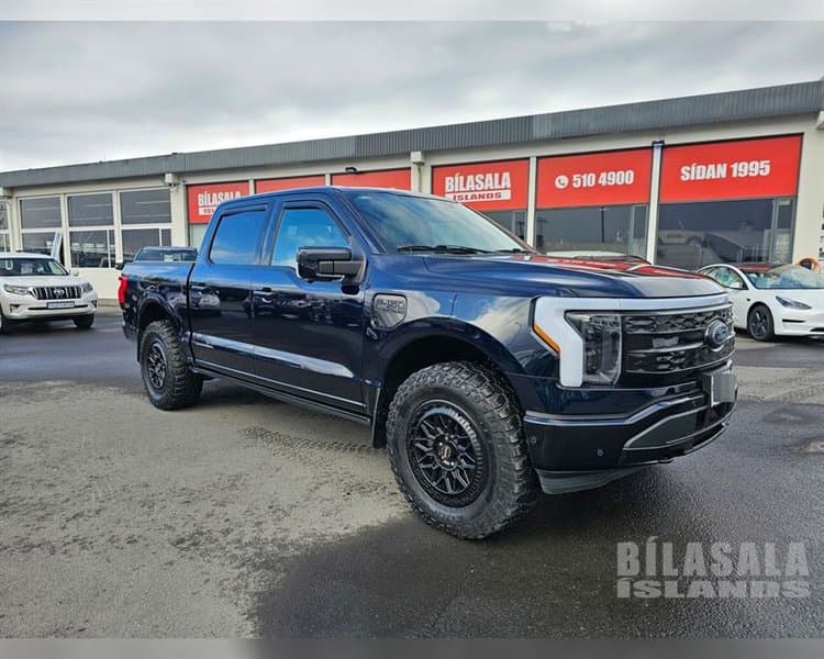 2023 Ford F-150 Lightning Platinium