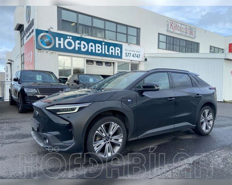 2023 Subaru Solterra LUX
