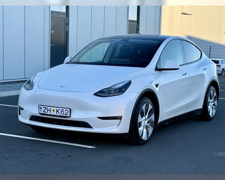 2023 Tesla Model Y Long Range AWD
