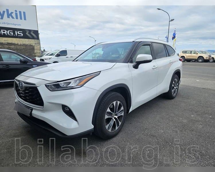 2023 Toyota Highlander GX Hybrid