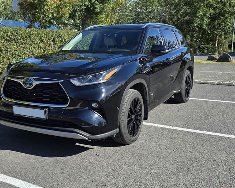 2023 Toyota Highlander Luxury Hybrid Panorama