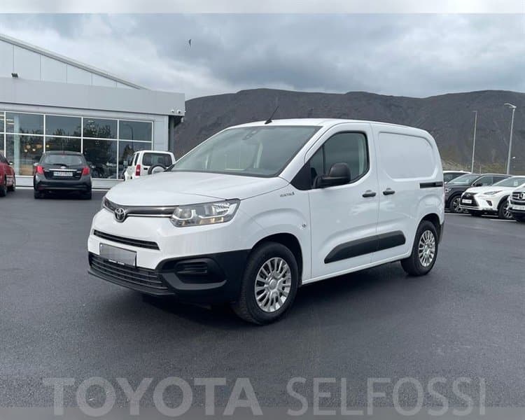 2023 Toyota Proace City LX 100 Rafdrifinn