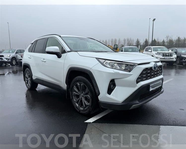 2023 Toyota RAV4 GX
