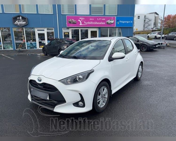 2023 Toyota Yaris Active Hybrid