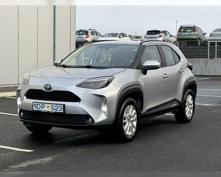 2023 Toyota Yaris Cross Active AWD Hybrid