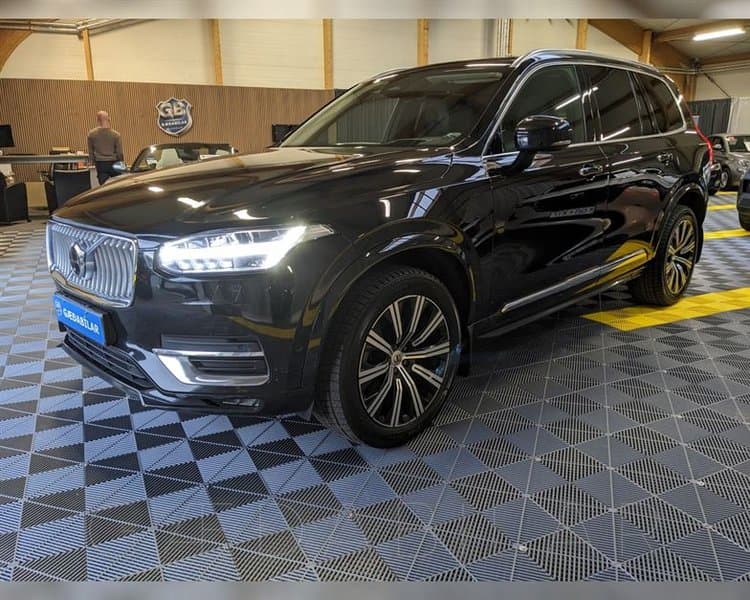2023 Volvo XC90 B5 Inscription