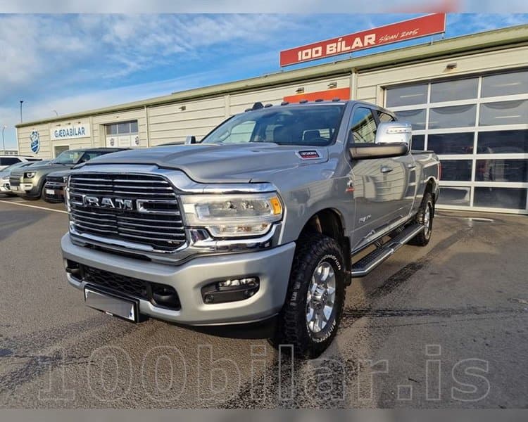 2024 Dodge Ram 3500 Laramie Crew CAB