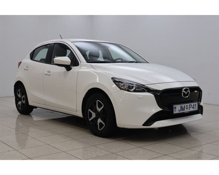 2024 Mazda 2 Centre-Line