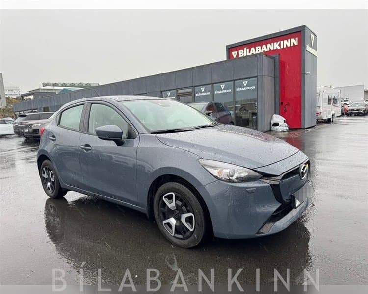 2024 Mazda MAZDA2 Centre-Line