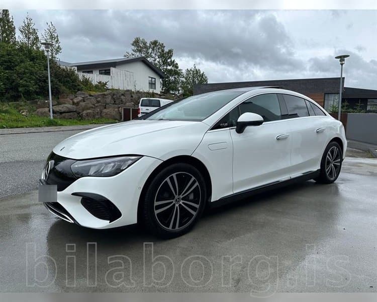 2024 Mercedes-Benz EQE 300 Panorama 19 LE UR Drægni 621 KM