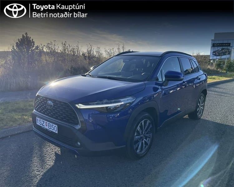 2024 Toyota Corolla Cross Luxury AWD-i Panor