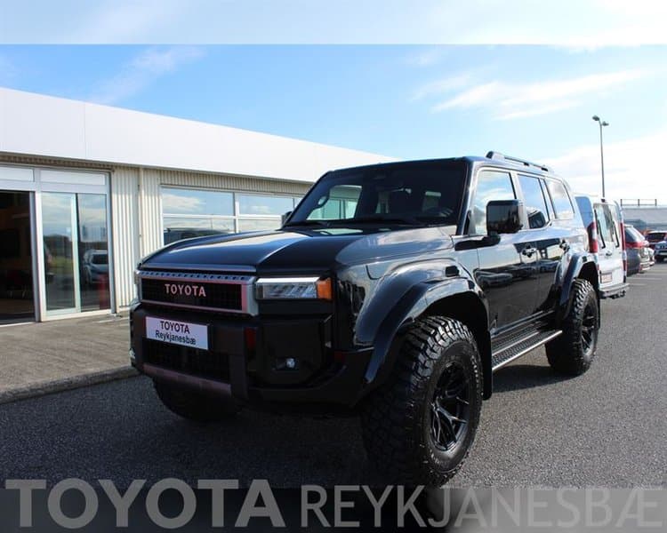 2024 Toyota Land Cruiser 250 GX Plus