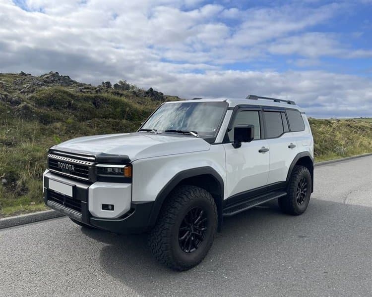 2024 Toyota Land Cruiser 250 Luxury