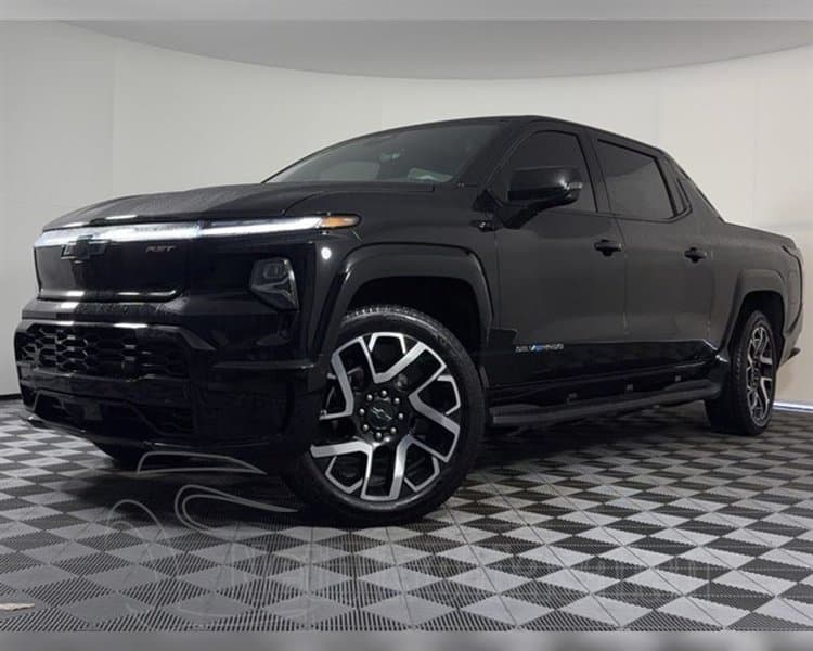 2025 Chevrolet Silverado EV RST