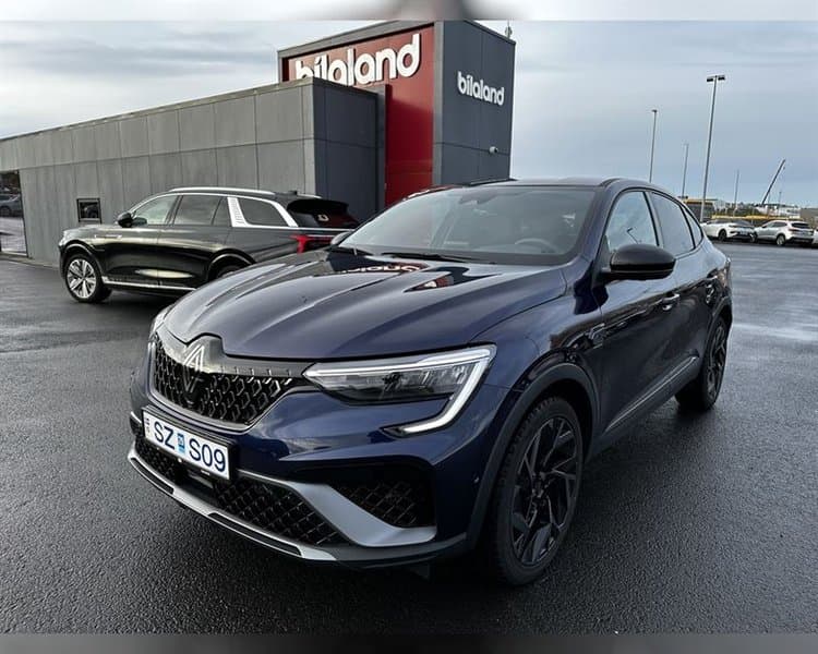 2025 Renault Arkana E-Tech RS-Line