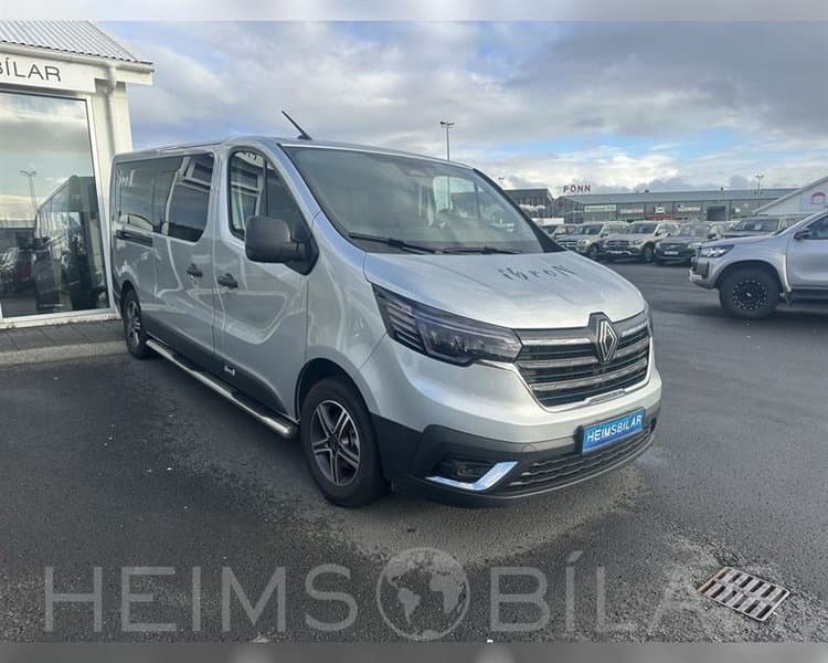 2025 Renault Trafic Automatic