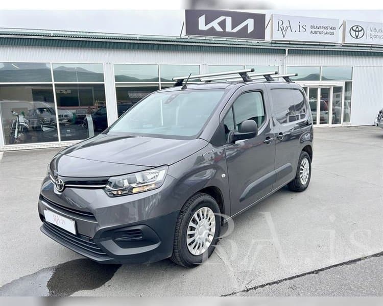 2025 Toyota Proace City Electric LX