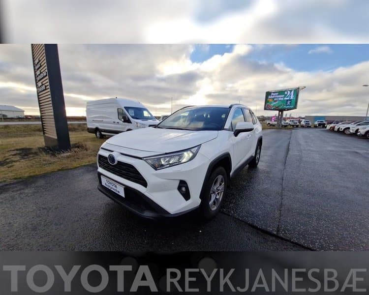 2025 Toyota RAV4 LX Hybrid
