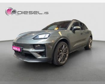 2024 Porsche Macan Turbo