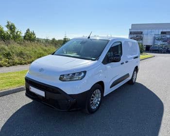 2026 Toyota Proace City Langur