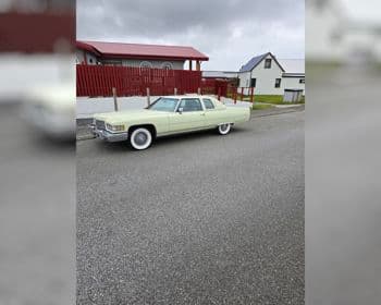 1976 Cadillac Coupe Deville