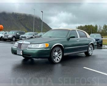 1999 Lincoln Town CAR