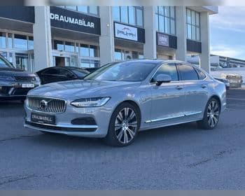 2023 Volvo S90 T8 Plus