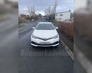 2016 Toyota Auris