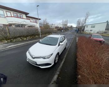 2016 Toyota Auris