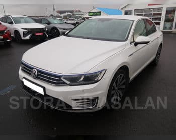 2017 Volkswagen Passat GTE Premium
