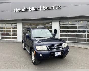 2005 Mitsubishi Montero Limited
