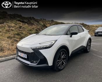 2026 Toyota C-HR Premium PHEV