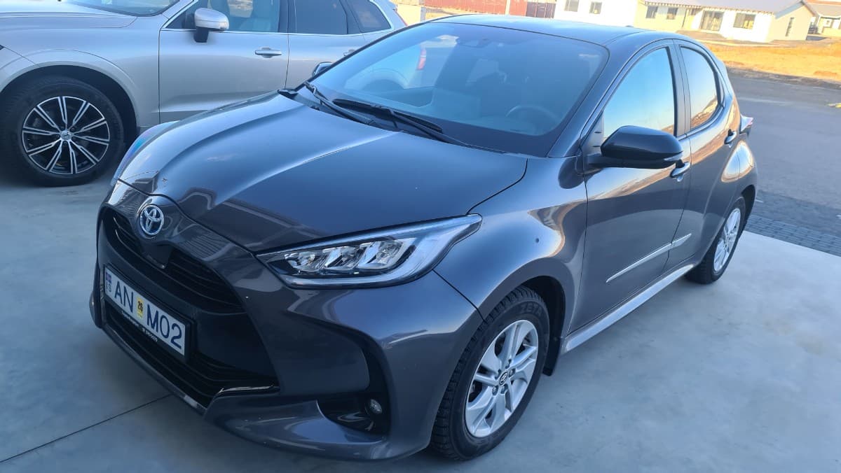 2022 Toyota Yaris Style Hybrid