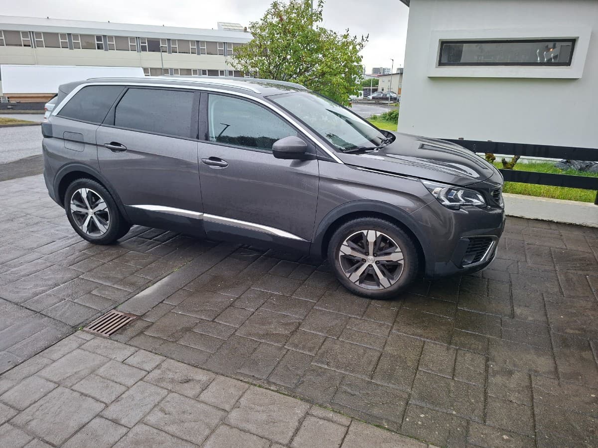 2019 Peugeot 5008