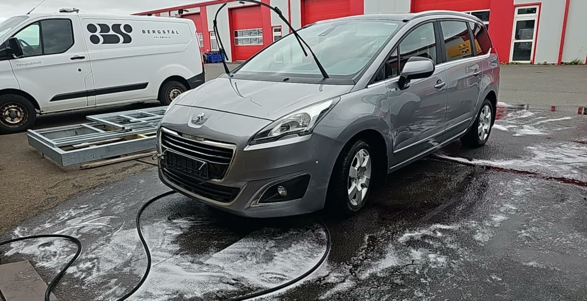 2016 Peugeot 5008
