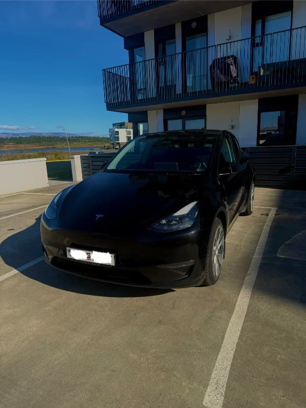2021 Tesla Y Long Range
