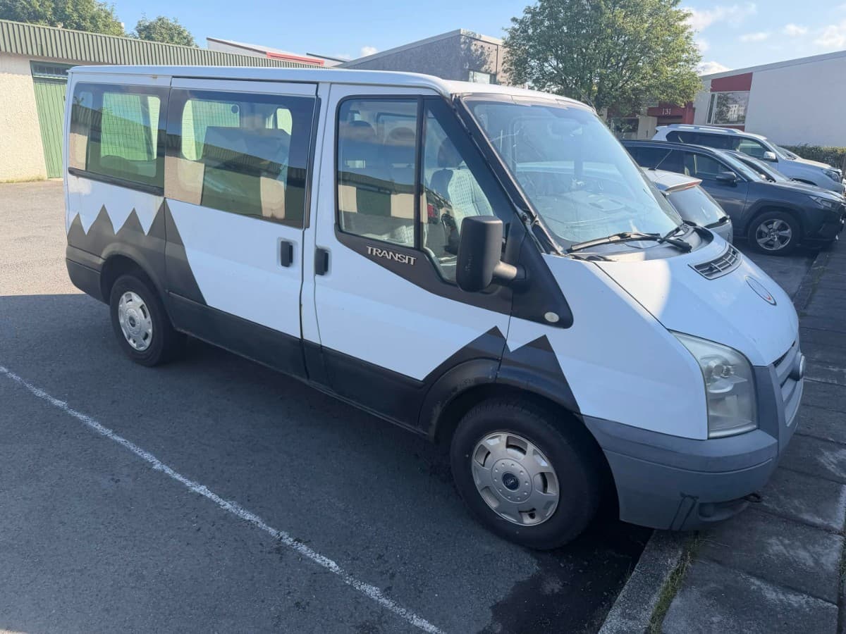 2006 Ford Transit