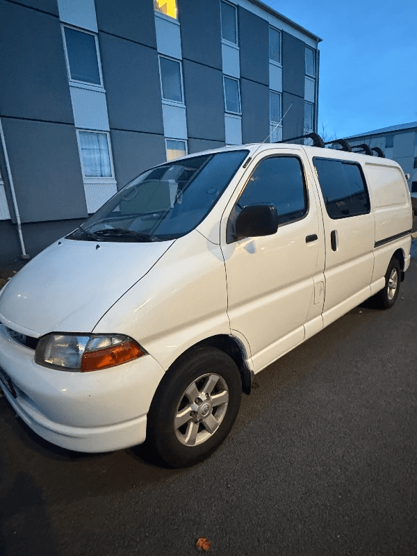 2006 Toyota Hiace
