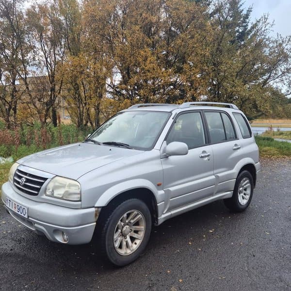 2004 Suzuki Grand Vitara