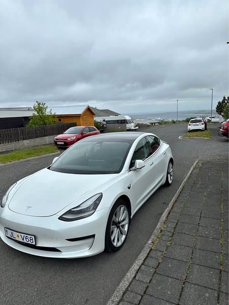 2020 Tesla Model 3 Long Range